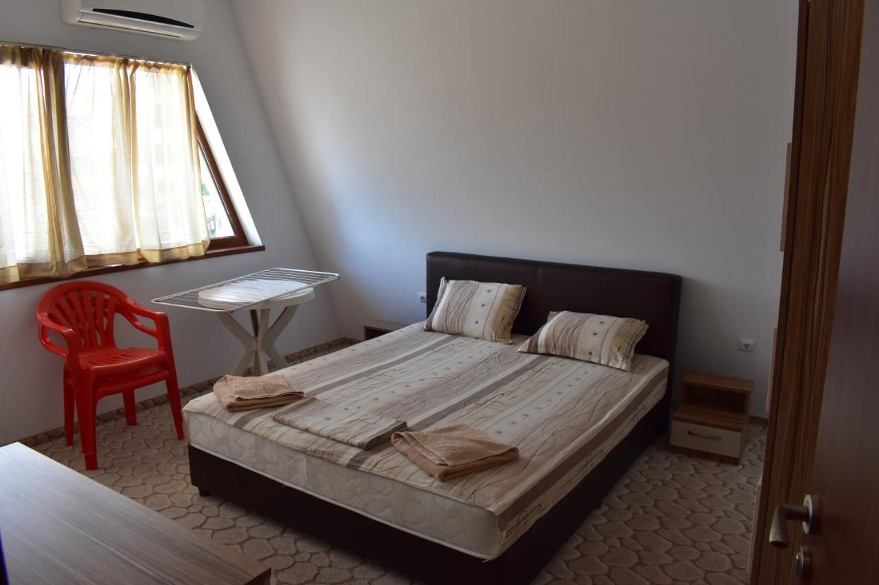 Гостевой дом Guest House Neptun Свети-Влас-40