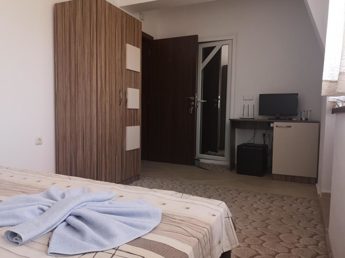 Гостевой дом Guest House Neptun Свети-Влас-11